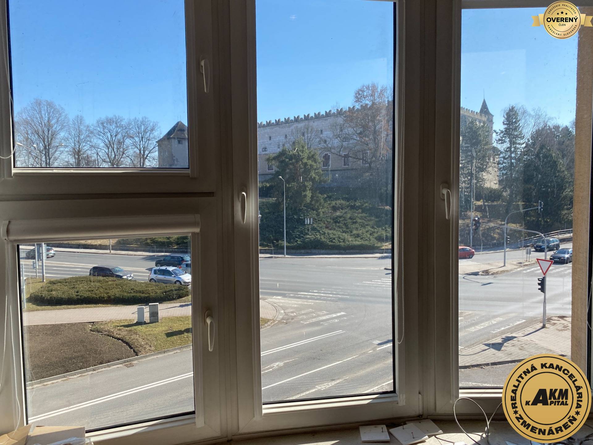Priestory pre firmu PRENÁJOM_AKM.JPG
