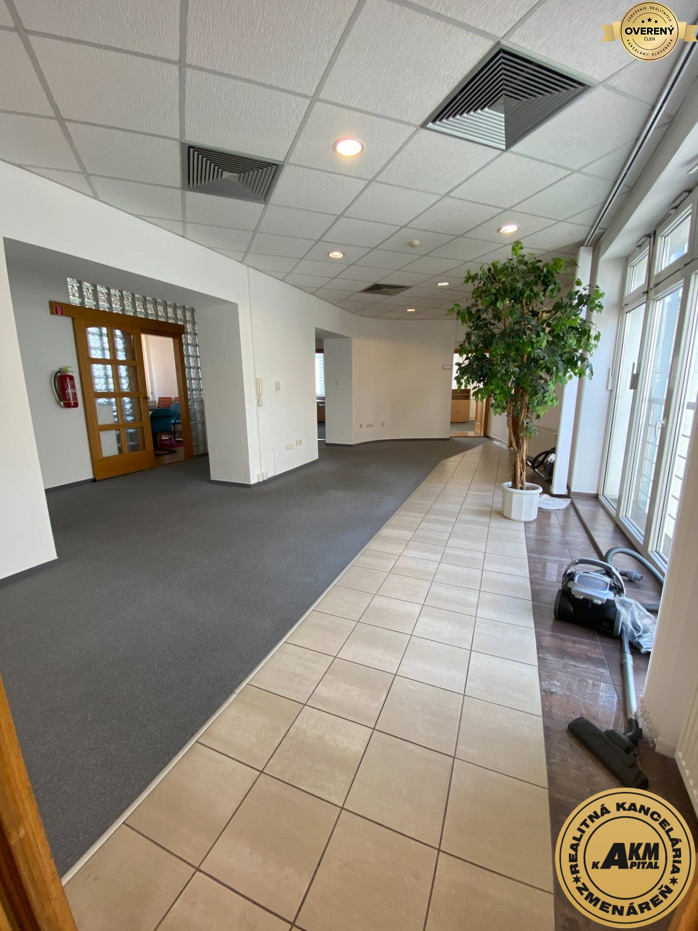 Priestory pre firmu PRENÁJOM_AKM.JPG