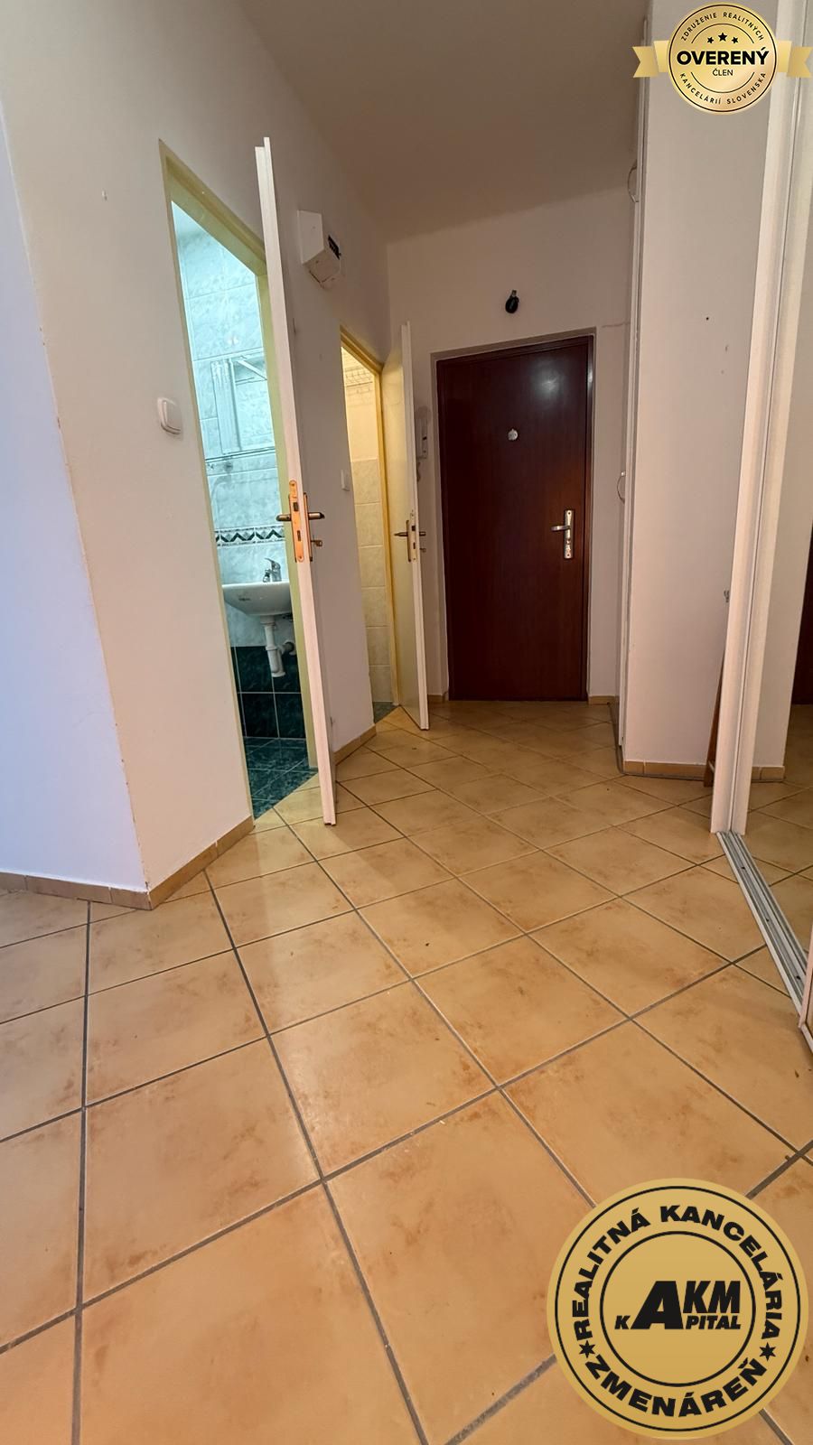 predaj 2 izbový byt Zvolen Podborová