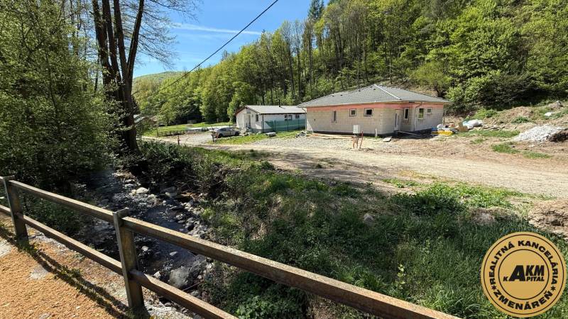 Stavebný pozemok Zvolen Hronská Dúbrava na predaj